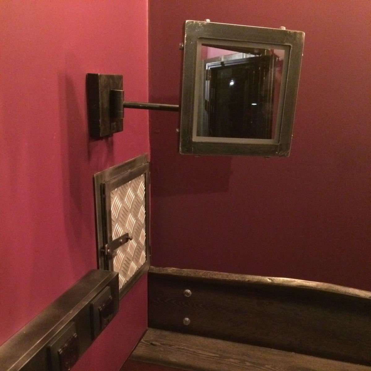 Зеркало в стиле лофт (loft) на заказ